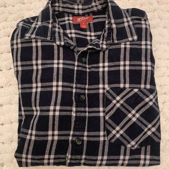 Black and White DIY Flannel Size Small - Picture 4 of 5